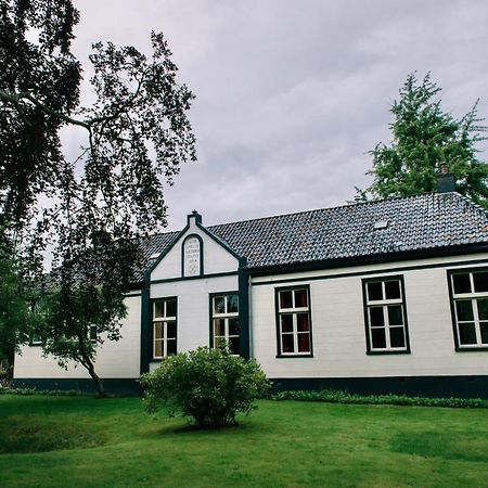 Pastorie Tijdverblijf Zuidhorn Exterior foto
